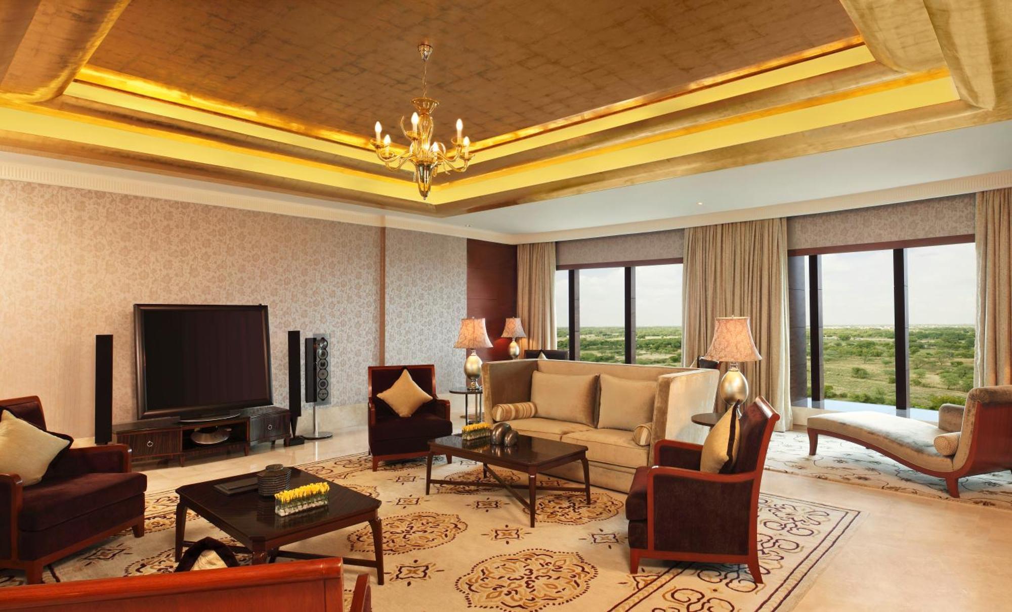 The Leela Ambience Gurugram Hotel & Residences - The Luxury Urban Sanctuary Gurgaon Exterior photo