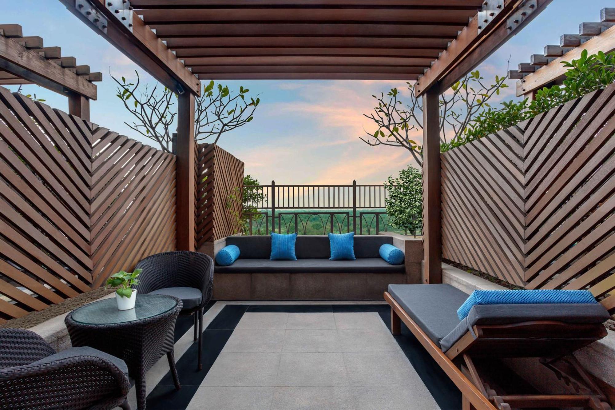 The Leela Ambience Gurugram Hotel & Residences - The Luxury Urban Sanctuary Gurgaon Exterior photo The Terrace at the hotel
